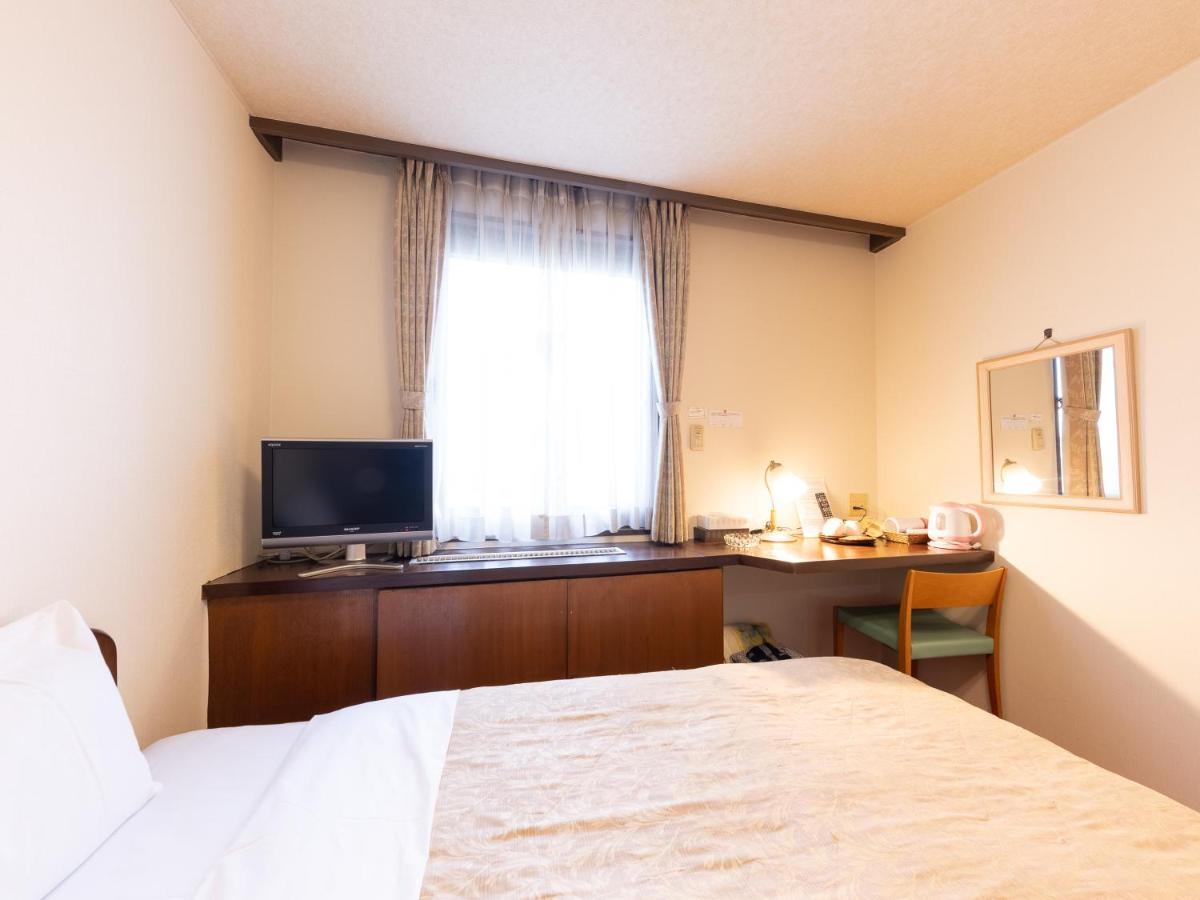 Tabist Business Hotel Takizawa Takasaki Station Nishiguchi מראה חיצוני תמונה